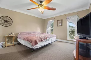 750 Greenhill Ln, Grand Prairie, TX 75052 - Photo 18