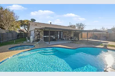 750 Greenhill Lane, Grand Prairie, TX 75052 - Photo 32