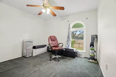 750 Greenhill Lane, Grand Prairie, TX 75052 - Photo 14