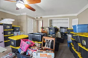 750 Greenhill Ln, Grand Prairie, TX 75052 - Photo 26