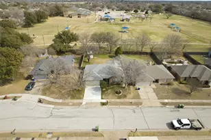7936 Sunrise Dr, Watauga, TX 76148 - Photo 28