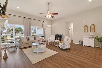 800 E Northside Drive, Pilot Point, TX 76258 - Photo 8