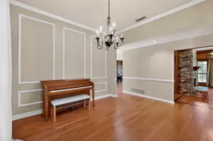 1505 Boundbrook Ln, Irving, TX 75060 - Photo 4