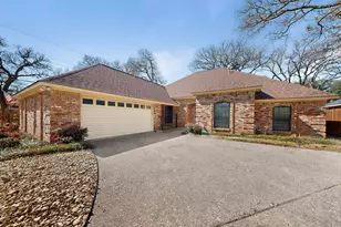 1505 Boundbrook Ln, Irving, TX 75060 - Photo 2