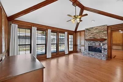 1505 Boundbrook Lane, Irving, TX 75060 - Photo 14