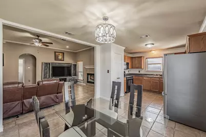 2315 Rogers Avenue, Lancaster, TX 75134 - Photo 8