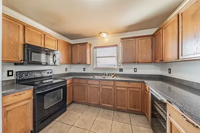 2315 Rogers Avenue, Lancaster, TX 75134 - Photo 12