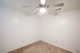 2025 Lorient Dr, Carrollton, TX 75007 - Photo 14