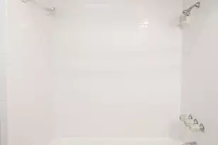 2025 Lorient Dr, Carrollton, TX 75007 - Photo 16