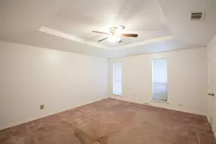 2025 Lorient Dr, Carrollton, TX 75007 - Photo 18