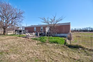 621 S Union St, Whitesboro, TX 76273 - Photo 6