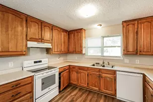 924 Kimbrough St, Fort Worth, TX 76108 - Photo 6