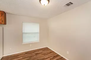 924 Kimbrough St, Fort Worth, TX 76108 - Photo 10