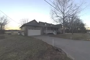 514 Chestnut Dr, Van, TX 75790 - Photo 2