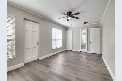 705 Reverchon Drive, Dallas, TX 75211 - Photo 12