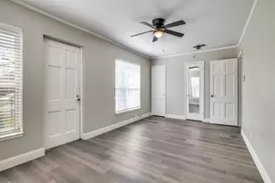 705 Reverchon Dr, Dallas, TX 75211 - Photo 12