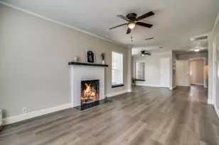 705 Reverchon Dr, Dallas, TX 75211 - Photo 4