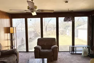 3619 Falls Dr, Dallas, TX 75211 - Photo 6