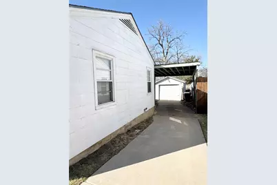 3619 Falls Drive, Dallas, TX 75211 - Photo 14