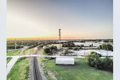 103 Creechville Road, Ennis, TX 75119 - Photo 4