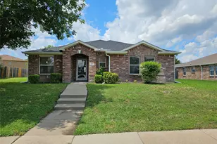 605 Snowy Orchid Ln, DeSoto, TX 75115 - Photo 1