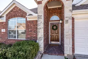 718 Ambrose Ct, Garland, TX 75040 - Photo 2