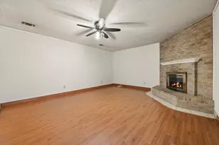 5301 School Hill Cir, Arlington, TX 76017 - Photo 8