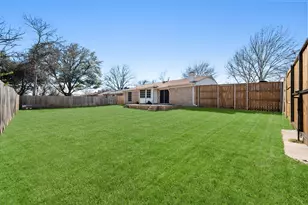 5301 School Hill Cir, Arlington, TX 76017 - Photo 4