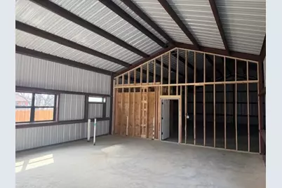 619 N Crockett Street, Granbury, TX 76048 - Photo 10