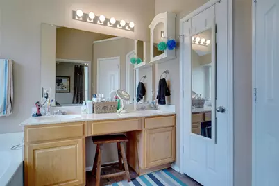 800 Chrissy Creek Lane, Euless, TX 76040 - Photo 14