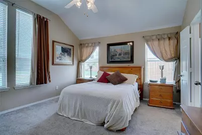 800 Chrissy Creek Lane, Euless, TX 76040 - Photo 10