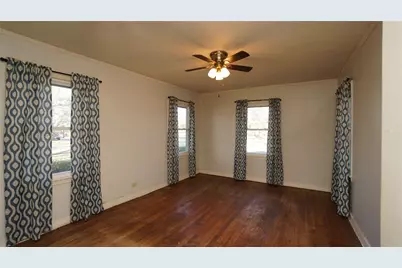 1300 W Day Street, Denison, TX 75020 - Photo 6