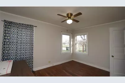 1300 W Day Street, Denison, TX 75020 - Photo 8