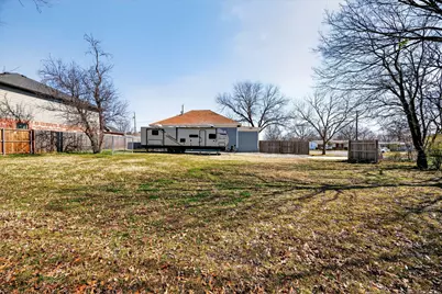 2200 N Hickory Street, Sherman, TX 75092 - Photo 28