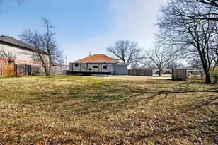 2200 N Hickory St, Sherman, TX 75092 - Photo 28