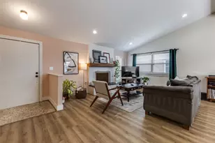 2968 Latham Dr, Dallas, TX 75229 - Photo 2