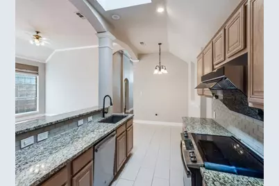 8008 Springmoss Drive, Plano, TX 75025 - Photo 8