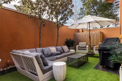 3424 Gillespie #5, Dallas, TX 75219 - Photo 28