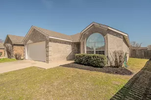 4616 Wheatland Dr, Fort Worth, TX 76179 - Photo 2