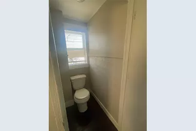 1009 E Humbolt Street, Fort Worth, TX 76104 - Photo 10