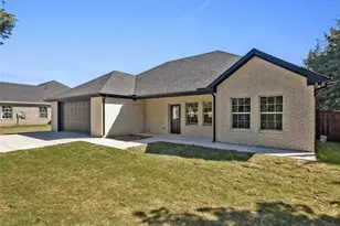 905 W Cardinal St, Ector, TX 75439 - Photo 2