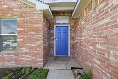 804 Castlewick Court, Arlington, TX 76018 - Photo 4