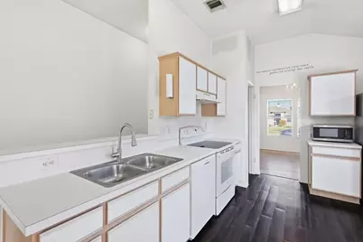 804 Castlewick Court, Arlington, TX 76018 - Photo 12