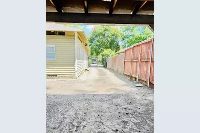 425 Grandview Avenue, Dallas, TX 75223 - Photo 22