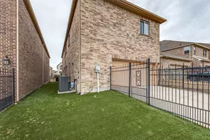 6816 Prompton Bnd, Irving, TX 75063 - Photo 28