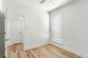 2509 Benbrook Blvd, Fort Worth, TX 76109 - Photo 8