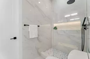 6911 & 6913 Mohawk Dr, Dallas, TX 75235 - Photo 38