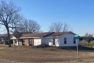 795 Dove Hill Ln, China Spring, TX 76633 - Photo 2