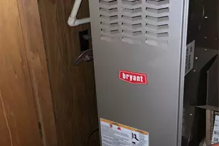 131 Hillcrest St, Jacksboro, TX 76458 - Photo 22