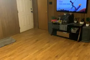 131 Hillcrest St, Jacksboro, TX 76458 - Photo 2